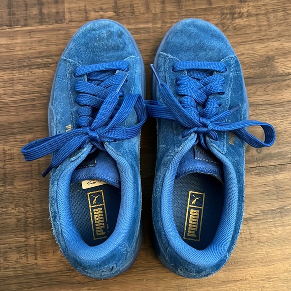 Puma Kids Blue Suede Sneakers - Picture 4 of 5
